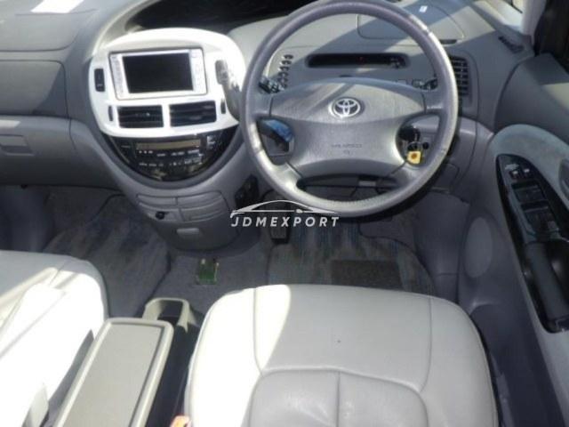 Toyota Estima 2001 thumbnail 3