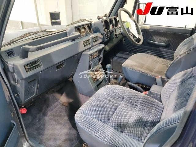 Mitsubishi Pajero 1988 thumbnail 4