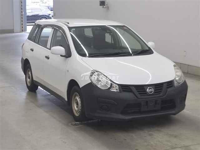 Nissan Ad Van