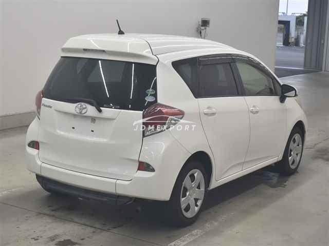 Toyota Ractis thumbnail 6