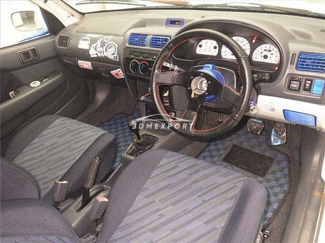 Toyota Starlet 1998 thumbnail 4