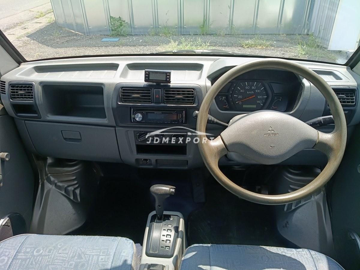 Mitsubishi Minicab Van 2000 thumbnail 6