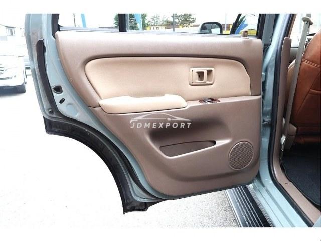 Toyota Hilux Surf 2002 thumbnail 17