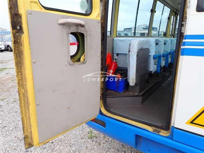 Mitsubishi Fuso Rosa Bus 2001 thumbnail 19