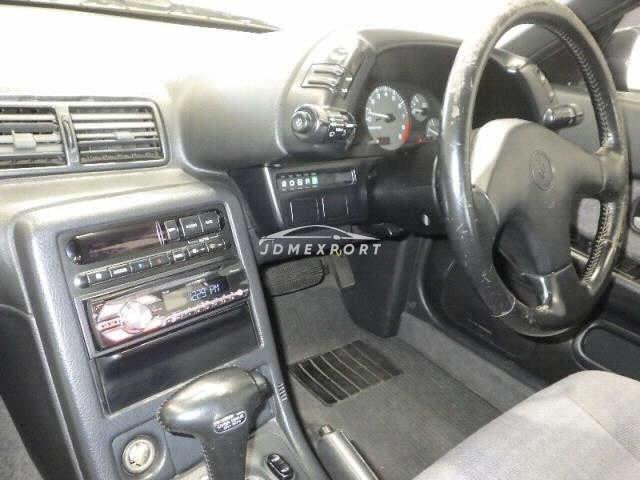 Nissan Skyline 1993 thumbnail 4