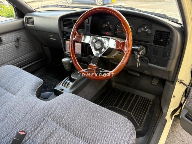 Toyota Hilux 1997 thumbnail 24