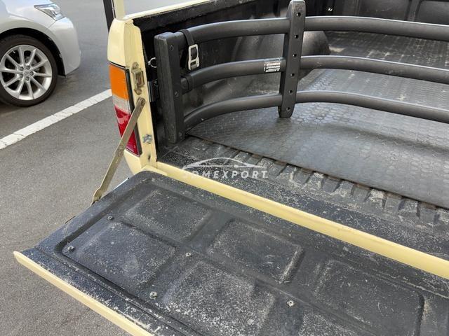 Toyota Hilux 1997 thumbnail 51
