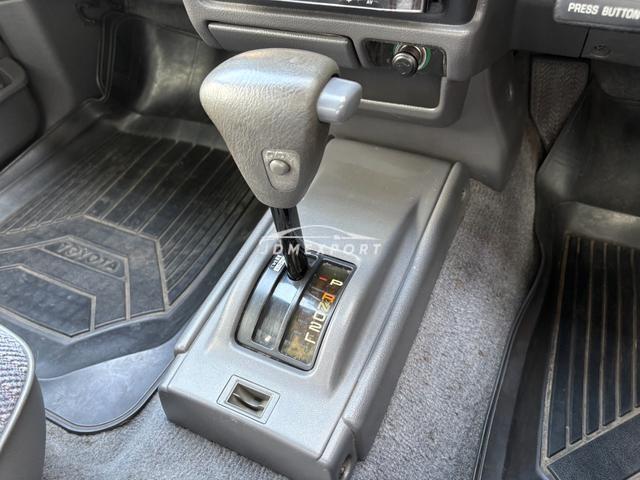Toyota Hilux 1997 thumbnail 35