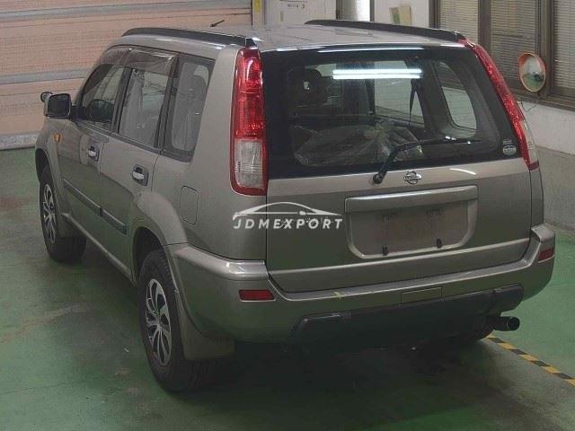 Nissan X-Trail 2001 thumbnail 2