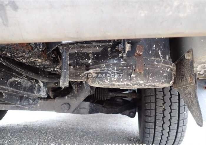 Mitsubishi Fuso Canter 1998 thumbnail 13