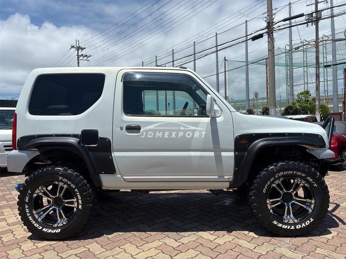 Suzuki Jimny 2000 thumbnail 4