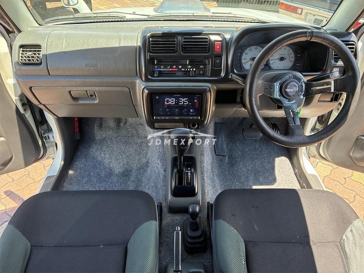 Suzuki Jimny 2000 thumbnail 28