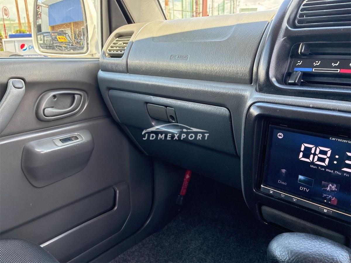 Suzuki Jimny 2000 thumbnail 29