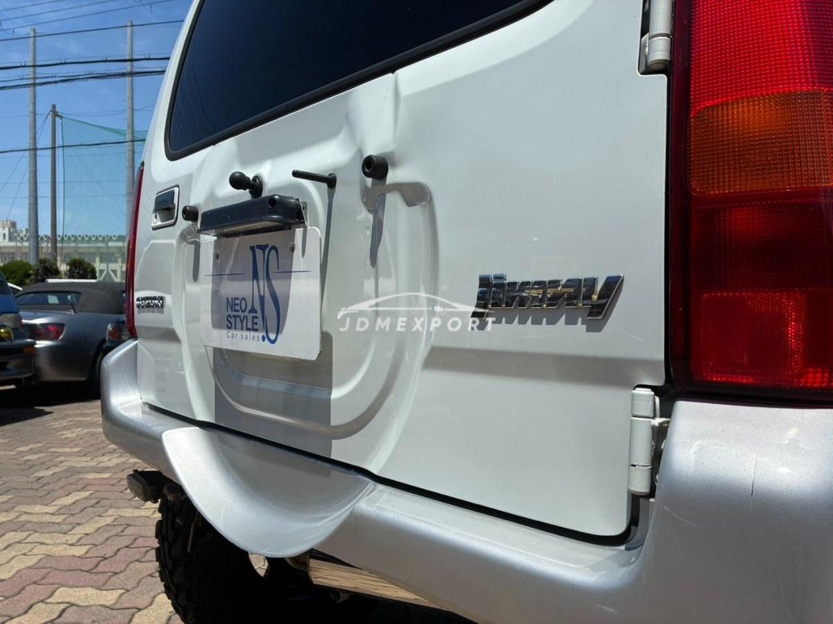 Suzuki Jimny 2000 thumbnail 65