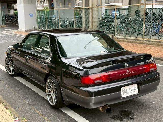Nissan Laurel 1995 thumbnail 4