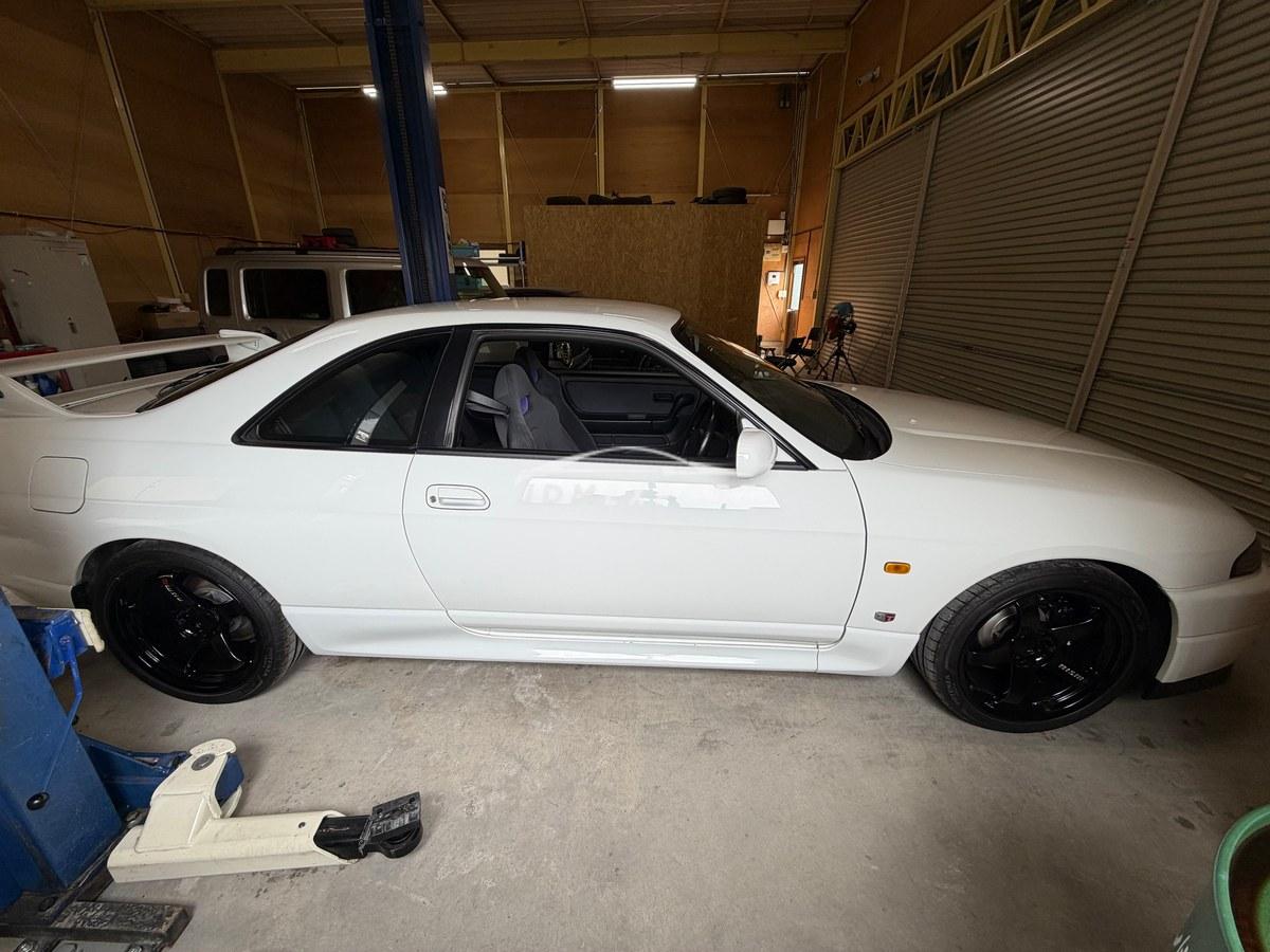 Nissan Skyline GT-R 1996 thumbnail 12