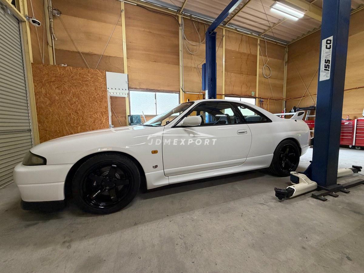 Nissan Skyline GT-R 1996 thumbnail 11