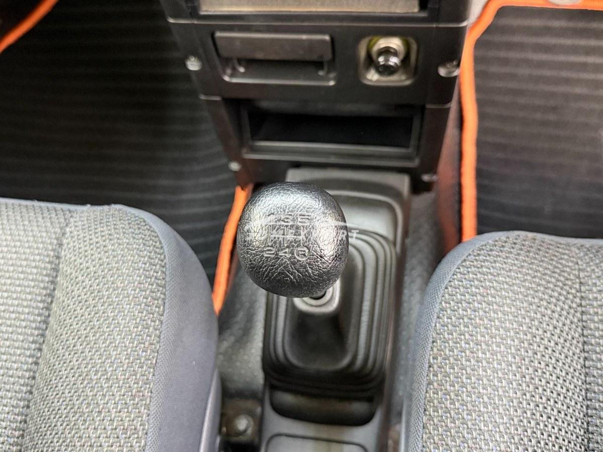 Daihatsu Naked 2000 thumbnail 59