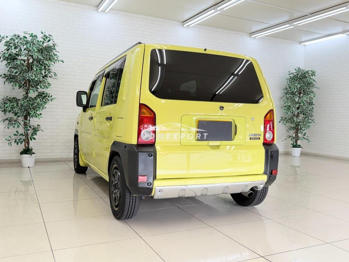 Daihatsu Naked 2000 thumbnail 3