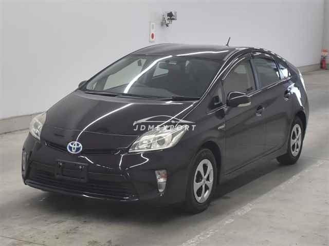 Toyota Prius thumbnail 5