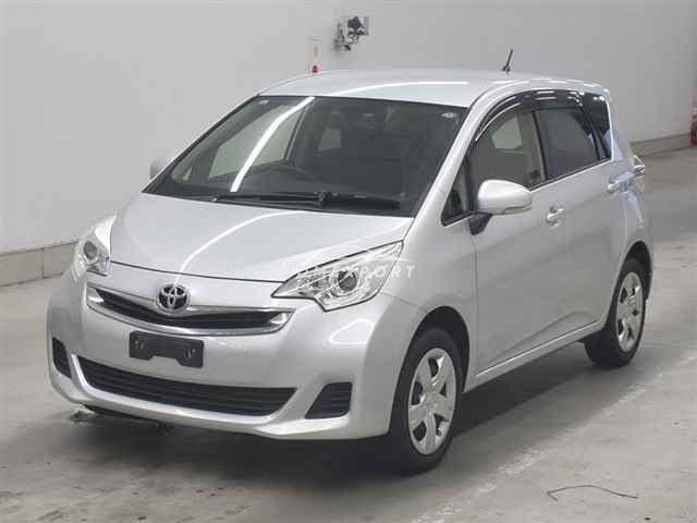 Toyota Ractis thumbnail 5