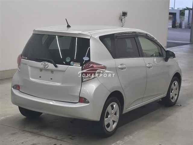 Toyota Ractis thumbnail 6