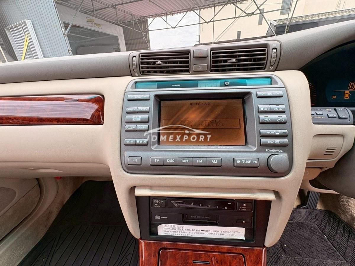 Toyota Crown Majesta 2001 thumbnail 33