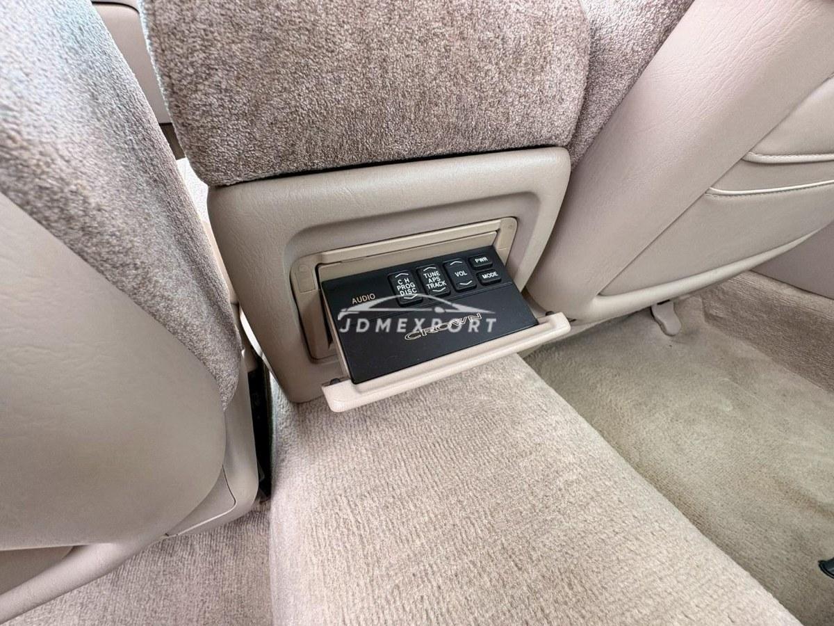 Toyota Crown Majesta 2001 thumbnail 21