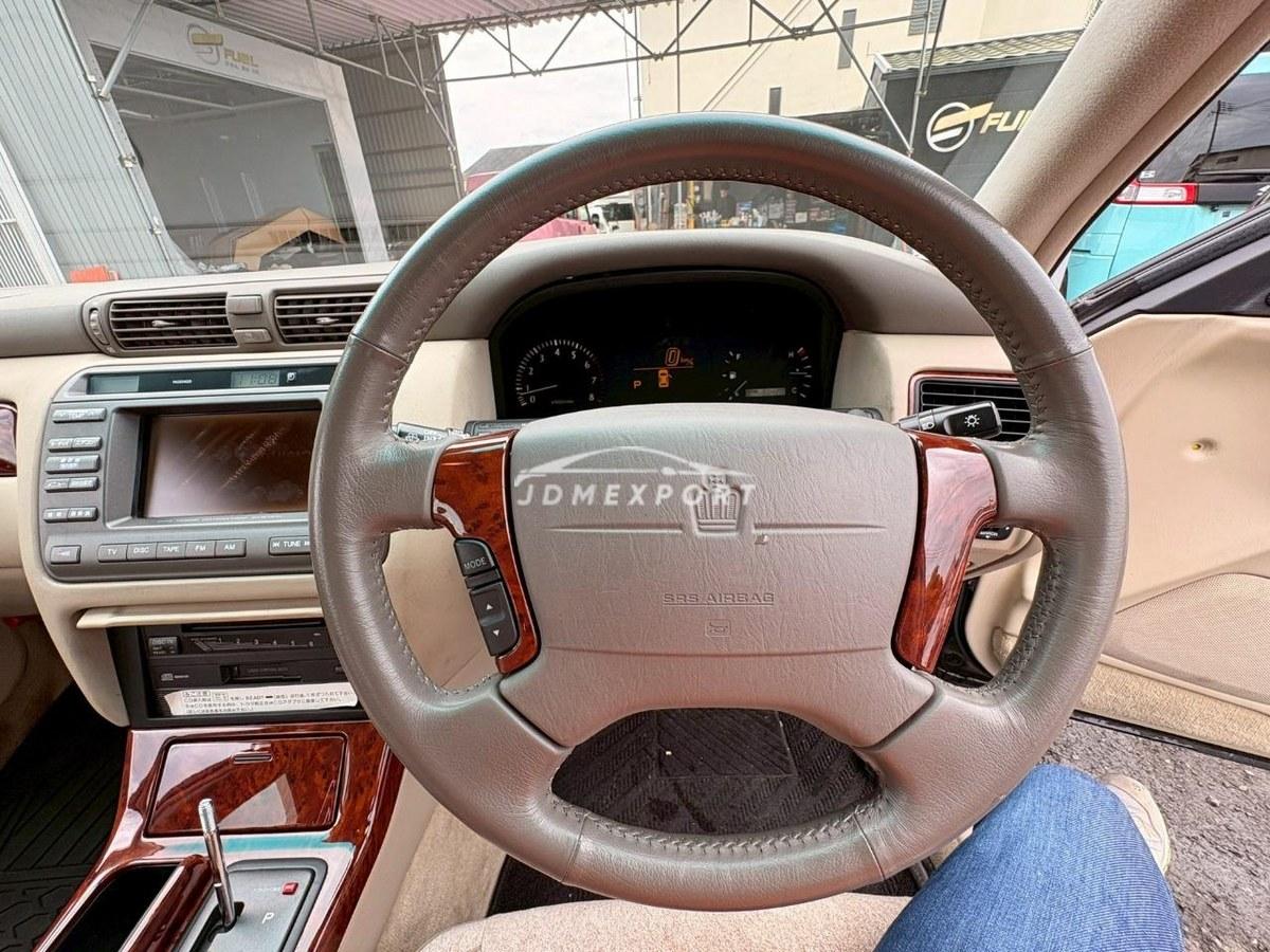 Toyota Crown Majesta 2001 thumbnail 31