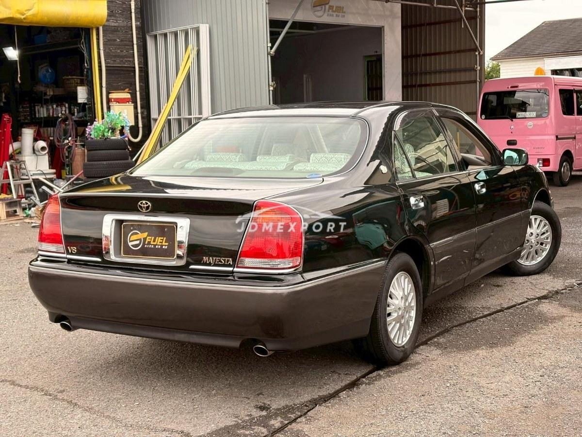 Toyota Crown Majesta 2001 thumbnail 4