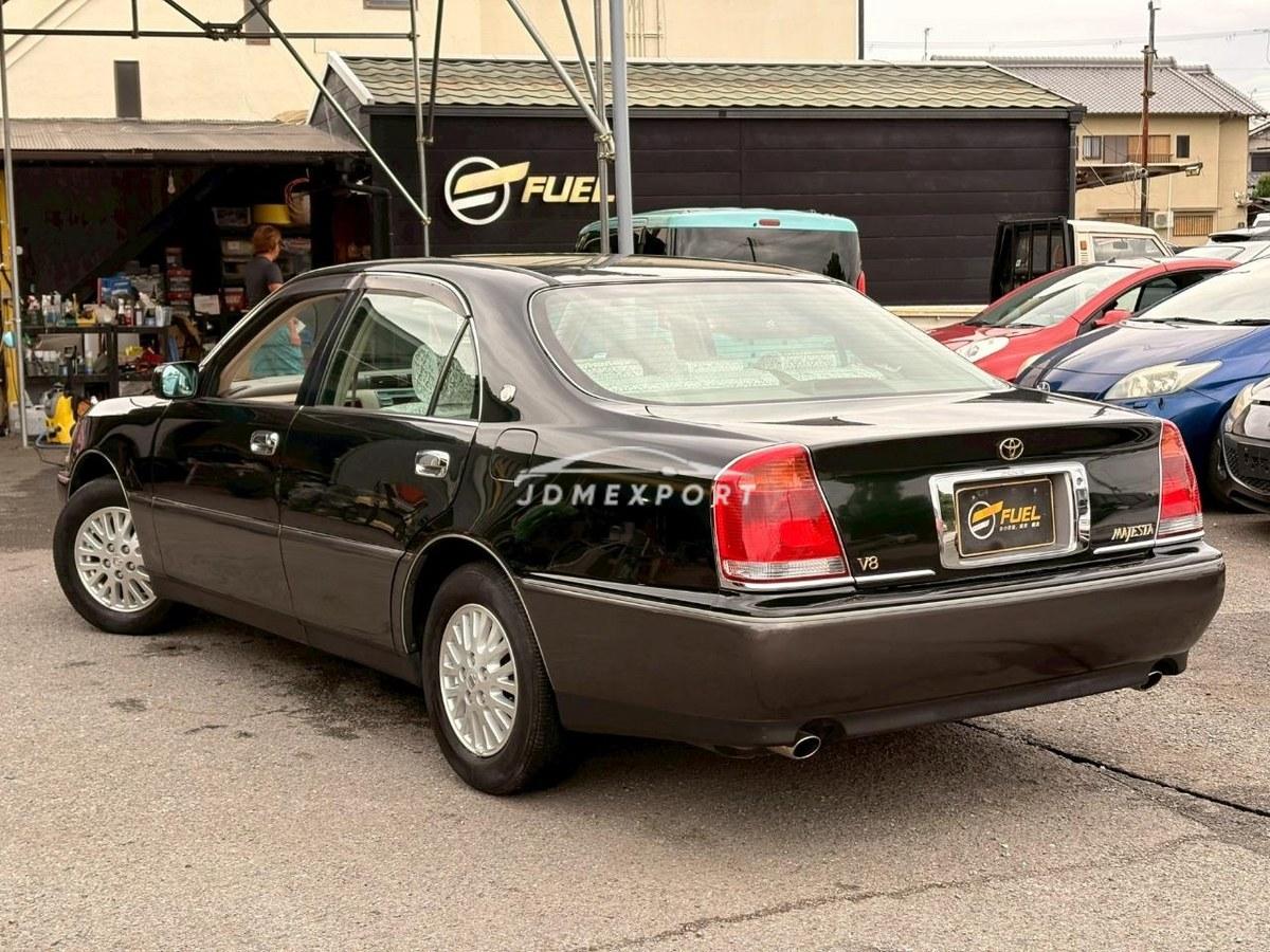 Toyota Crown Majesta 2001 thumbnail 2