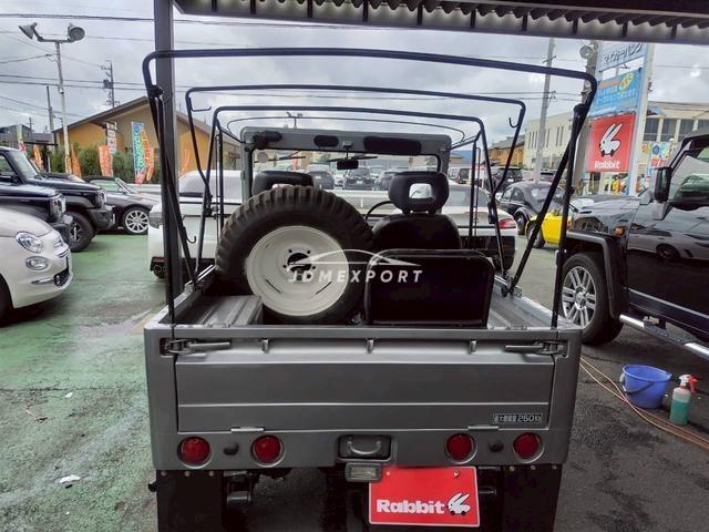 Suzuki Jimny 1972 thumbnail 6