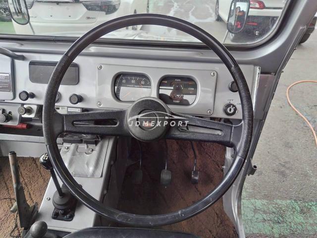 Suzuki Jimny 1972 thumbnail 17