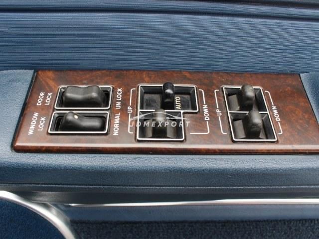 Toyota Crown 1983 thumbnail 4