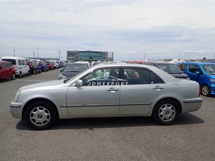 Toyota Progres 2001 thumbnail 4