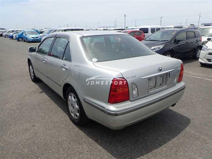 Toyota Progres 2001 thumbnail 6