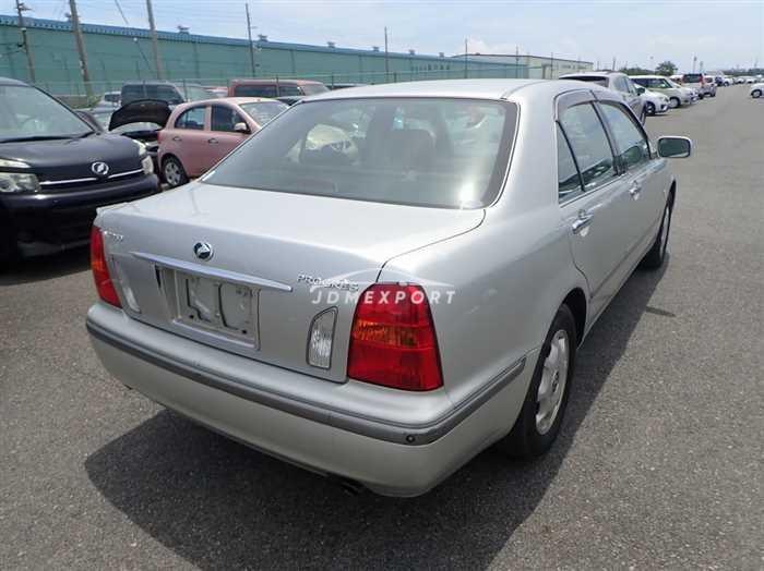 Toyota Progres 2001 thumbnail 5