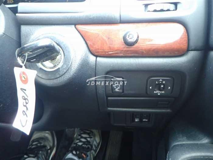 Toyota Progres 2001 thumbnail 29
