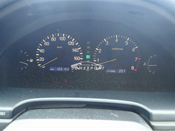 Toyota Progres 2001 thumbnail 27