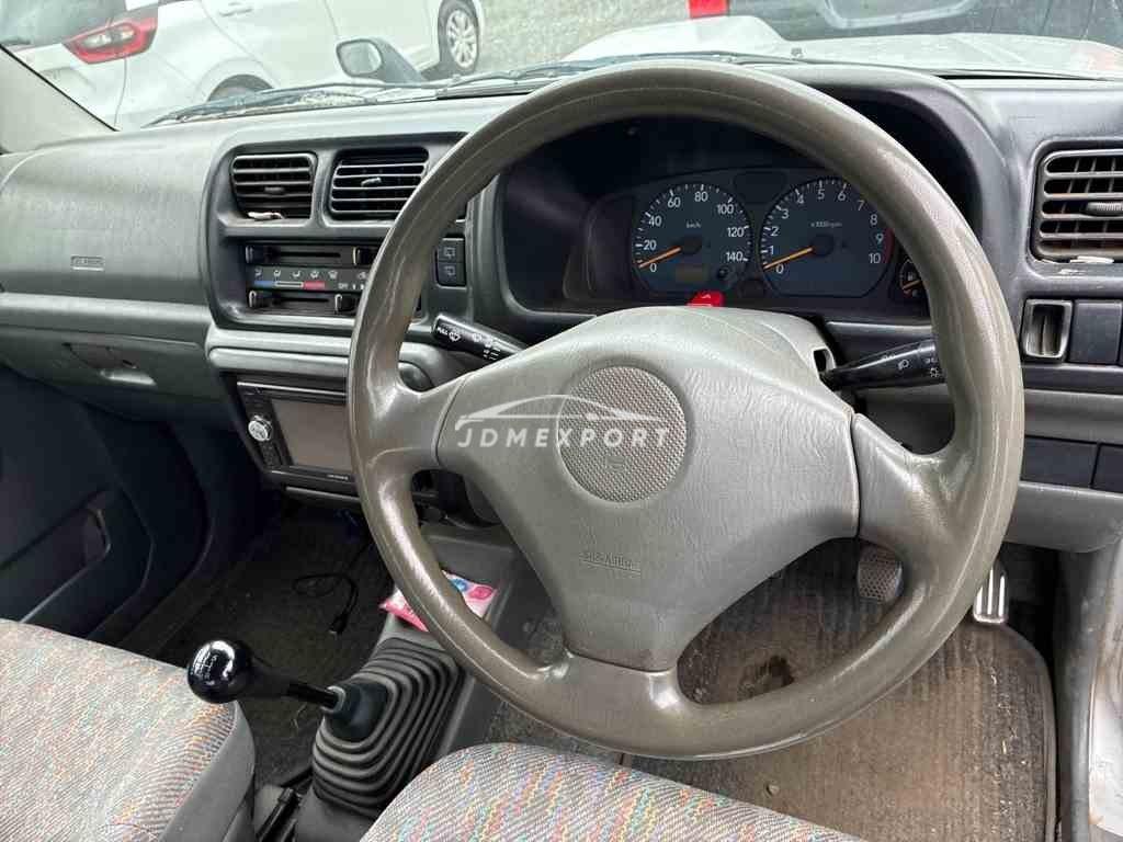 Suzuki Jimny 2000 thumbnail 12