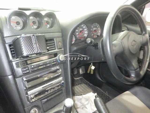 Nissan Skyline Coupe 1998 thumbnail 4