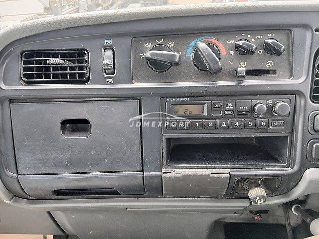 Mitsubishi Fuso Canter 2000 thumbnail 16