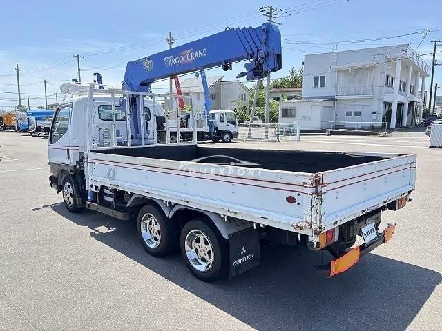 Mitsubishi Fuso Canter 2000 thumbnail 6