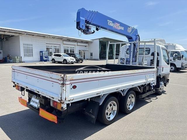 Mitsubishi Fuso Canter 2000 thumbnail 4