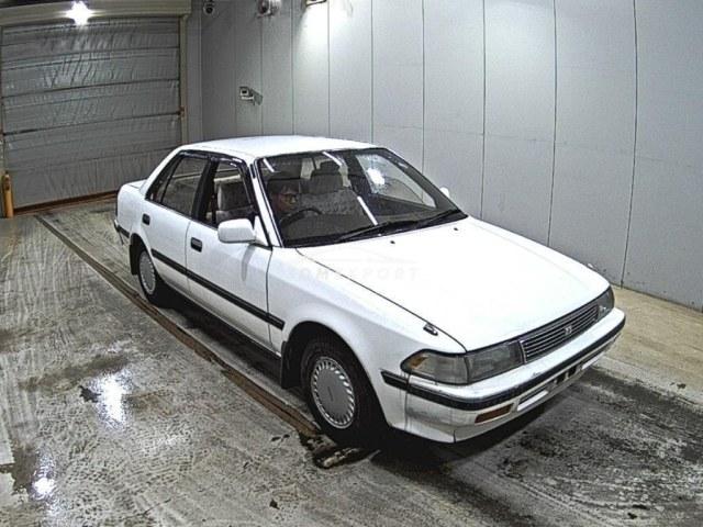 Toyota Corona 1989 photo 1