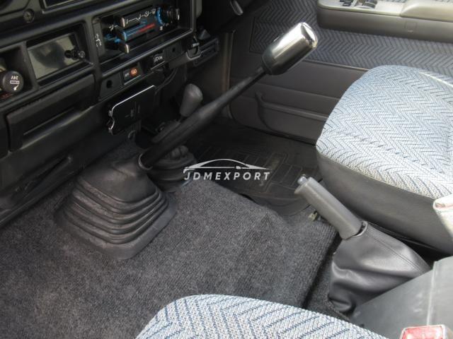 Toyota Land Cruiser 70 1998 thumbnail 18