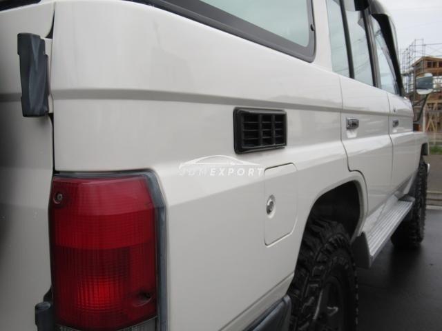 Toyota Land Cruiser 70 1999 thumbnail 41