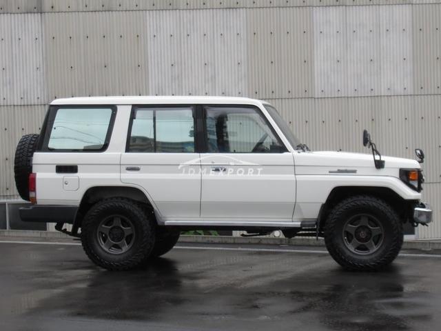 Toyota Land Cruiser 70 1999 thumbnail 6