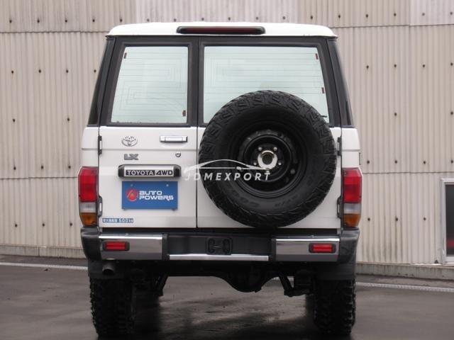 Toyota Land Cruiser 70 1999 thumbnail 9