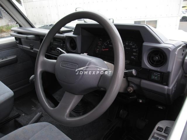 Toyota Land Cruiser 70 1999 thumbnail 12